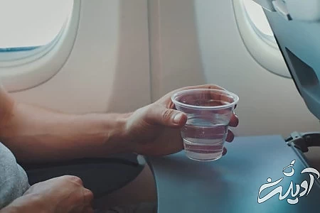 آب برای کاهش سردرد هواپیما درمان سنگینی سر در هواپیما, سردرد در پرواز, کاهش سردرد هواپیما